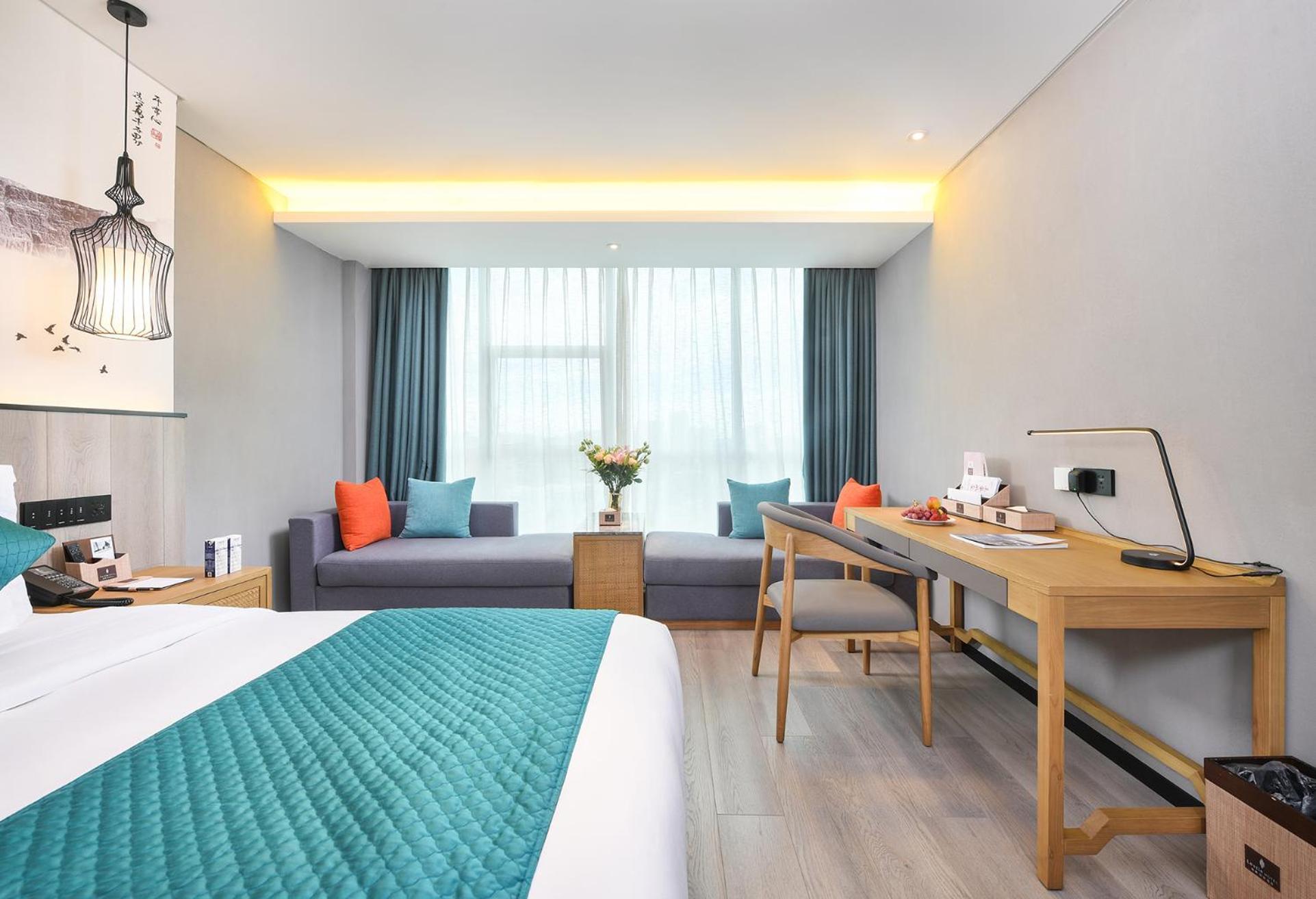 Mehood Lestie International Hotel Nancun Wanbo Metro Station Branch - Free Shuttle Bus To Canton Fair Complex During Canton Fair Period & Free Breakfast & Free Afternoon Tea & Free Midnight Snack & Free Vpn Internet Access Esterno foto
