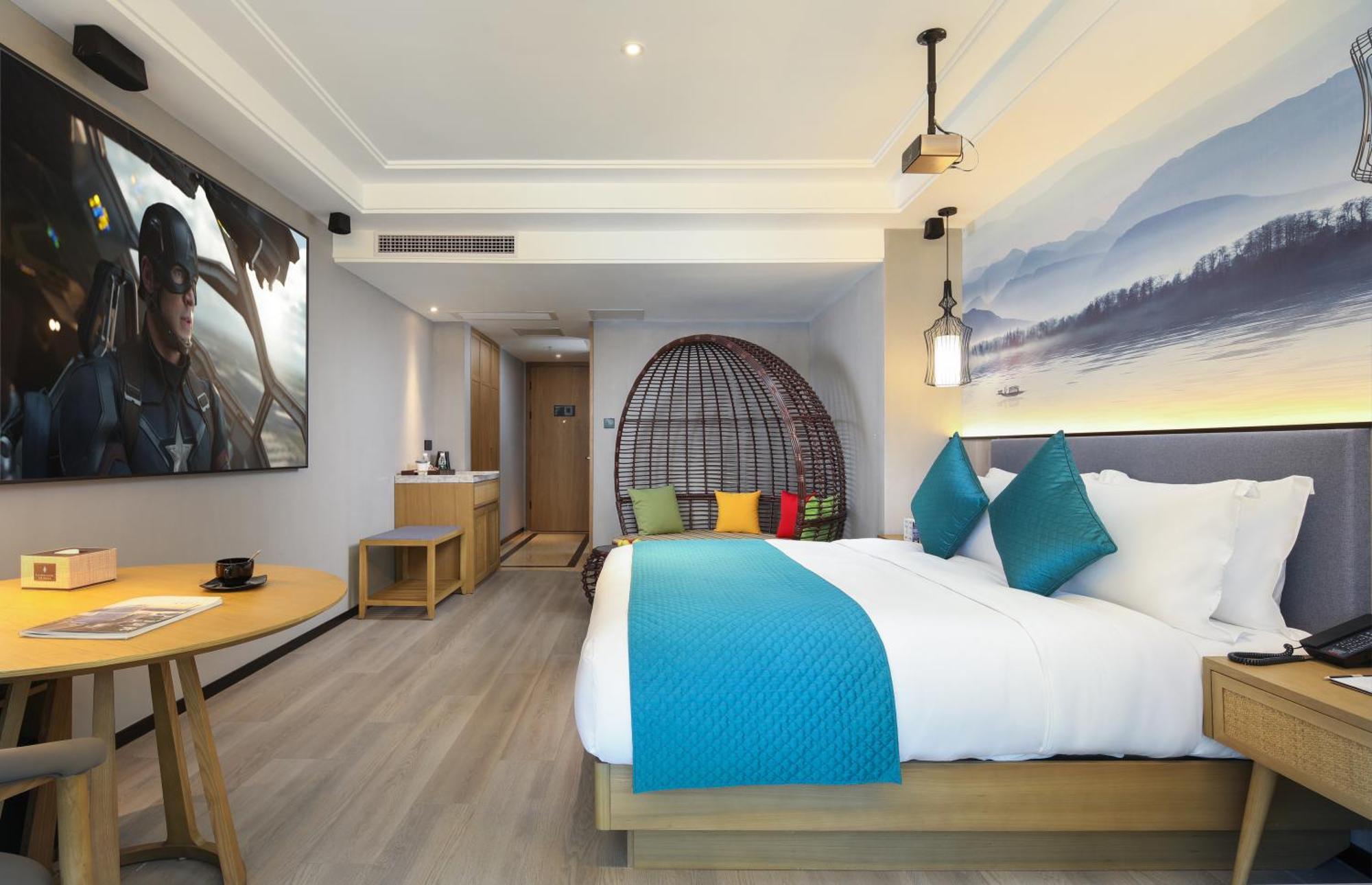 Mehood Lestie International Hotel Nancun Wanbo Metro Station Branch - Free Shuttle Bus To Canton Fair Complex During Canton Fair Period & Free Breakfast & Free Afternoon Tea & Free Midnight Snack & Free Vpn Internet Access Esterno foto