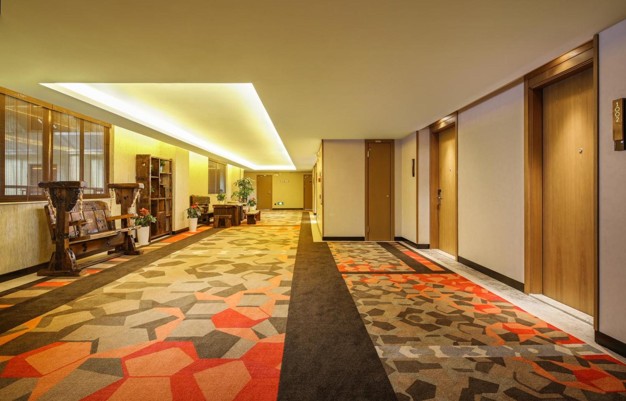 Mehood Lestie International Hotel Nancun Wanbo Metro Station Branch - Free Shuttle Bus To Canton Fair Complex During Canton Fair Period & Free Breakfast & Free Afternoon Tea & Free Midnight Snack & Free Vpn Internet Access Esterno foto